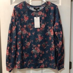 Blue floral top